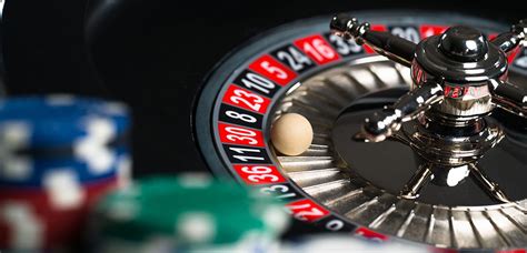 russian roulette definition|how does russian roulette work.